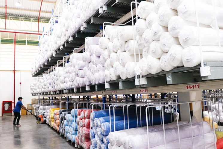 Cost-effective fabric polyester fabric is a good choice for those who are on a budget